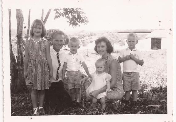 Lewis Family Villa Lindo Lar Brazil